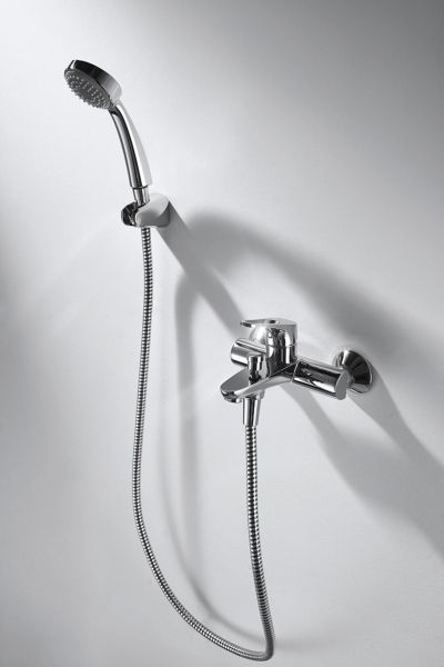 Смеситель Bravat Drop-D F648162C-B-RUS для ванны с душем - 1