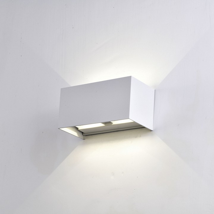 Уличный настенный светодиодный светильник Mantra Davos 7816 - 1