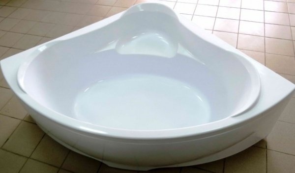 Акриловая ванна Bas Модена 150x150 см В 00025 - 1